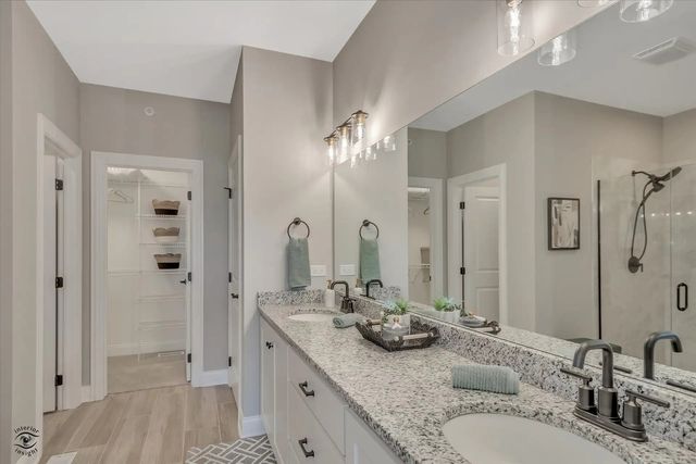 19157 BUNCRANA Circle, Tinley Park, IL 60487