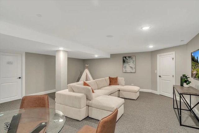 19157 BUNCRANA Circle, Tinley Park, IL 60487