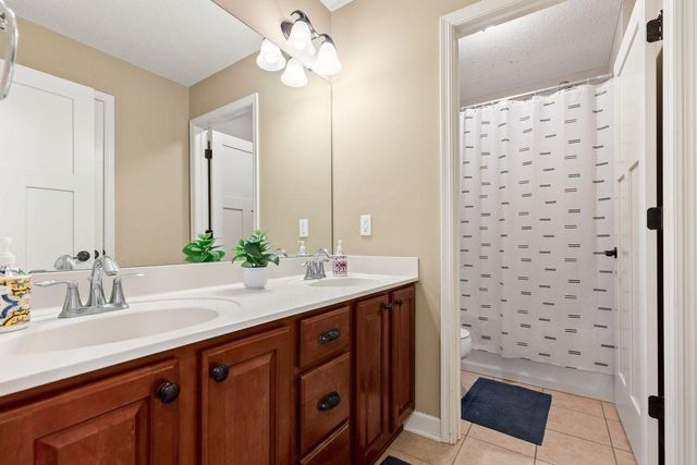 5897 Upland Lane N, Plymouth, MN 55446
