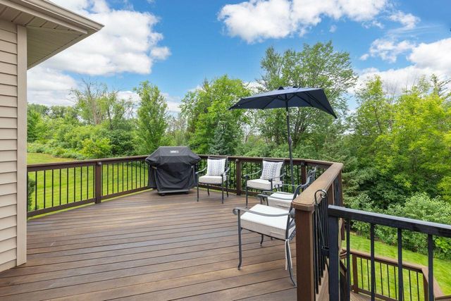 5897 Upland Lane N, Plymouth, MN 55446