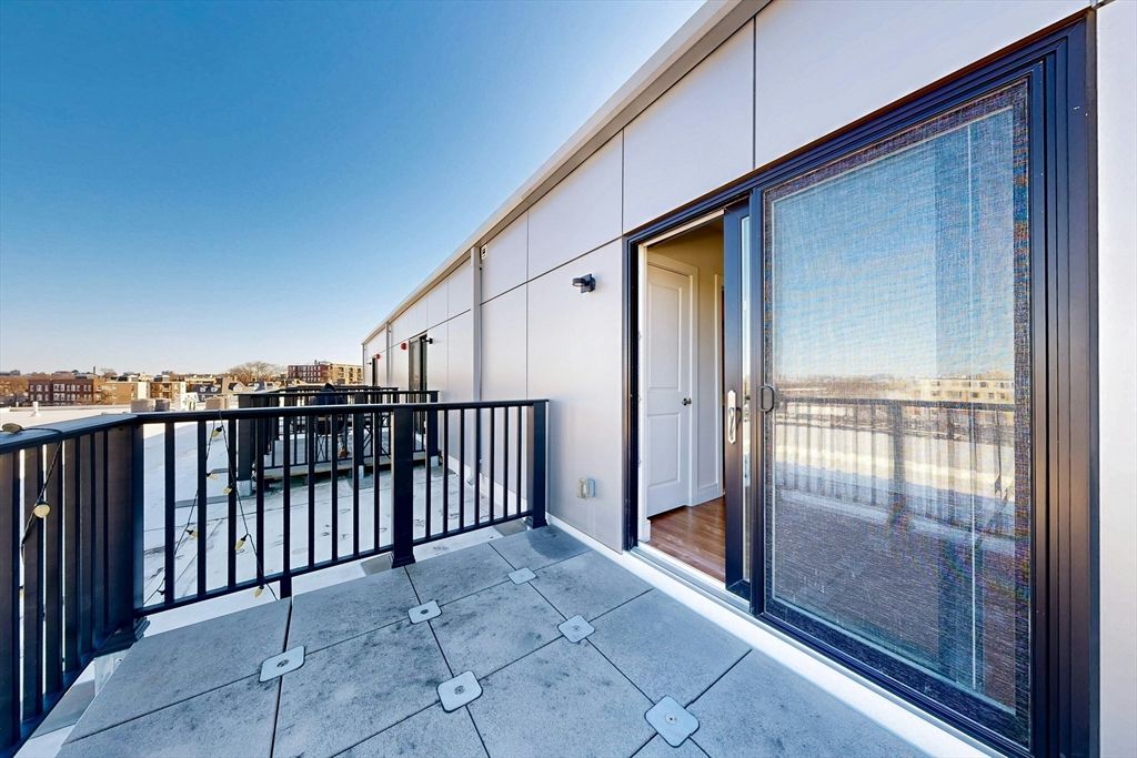 446 Cambridge Street 404, Boston, MA 02134