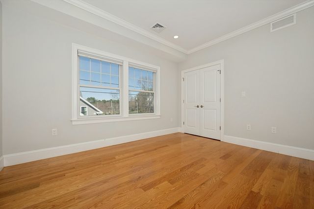 140 Main St B, Upton, MA 01568