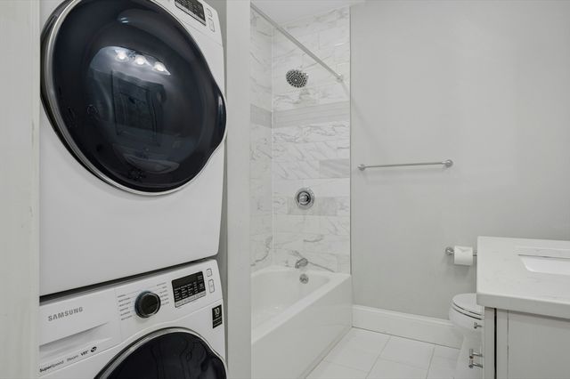140 Main St B, Upton, MA 01568