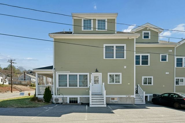 140 Main St B, Upton, MA 01568