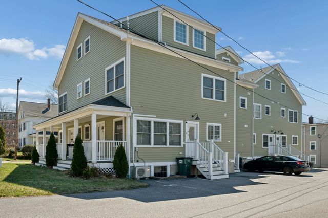 140 Main St B, Upton, MA 01568