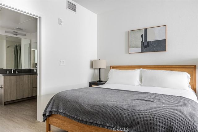 511 S Harbor 414, San Pedro, CA 90731