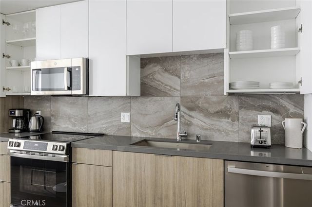 511 S Harbor 414, San Pedro, CA 90731