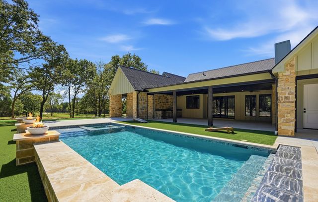 336 White Tail Way, Pottsboro, TX 75076
