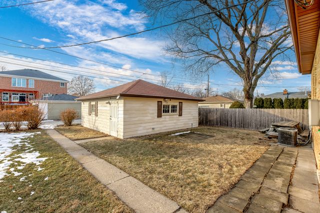 7444 Keeler Avenue, Skokie, IL 60076