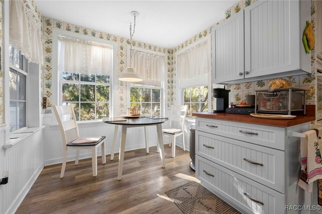 16 52nd Street, Yankeetown, FL 34498