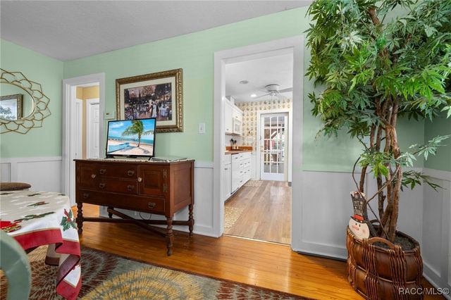 16 52nd Street, Yankeetown, FL 34498