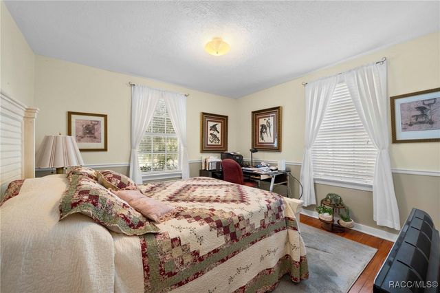 16 52nd Street, Yankeetown, FL 34498