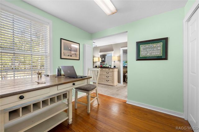 16 52nd Street, Yankeetown, FL 34498