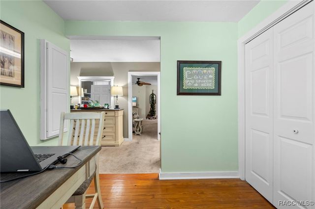 16 52nd Street, Yankeetown, FL 34498