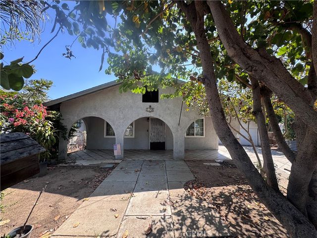 129 N Record, Los Angeles, CA 90063