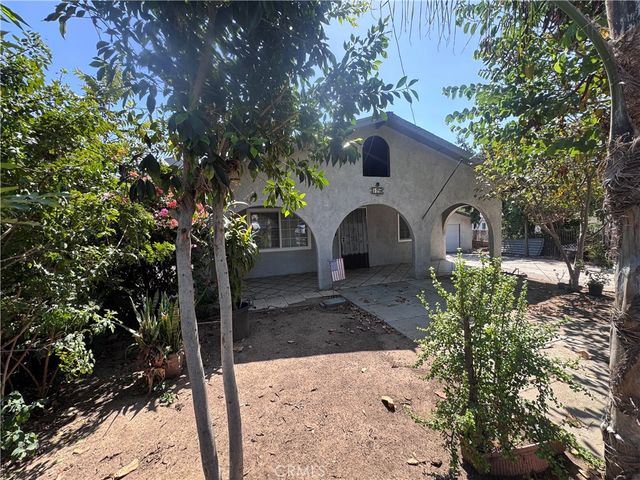 129 N Record, Los Angeles, CA 90063