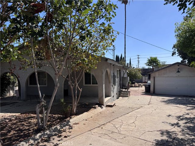 129 N Record, Los Angeles, CA 90063
