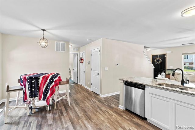 435 Old Farm Lane, Lapeer, MI 48446