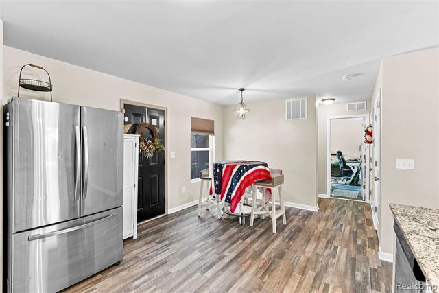 435 Old Farm Lane, Lapeer, MI 48446