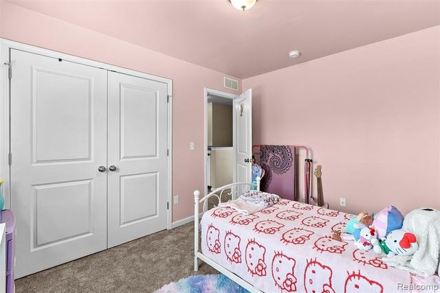 435 Old Farm Lane, Lapeer, MI 48446