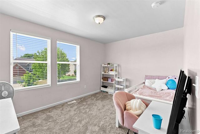 435 Old Farm Lane, Lapeer, MI 48446
