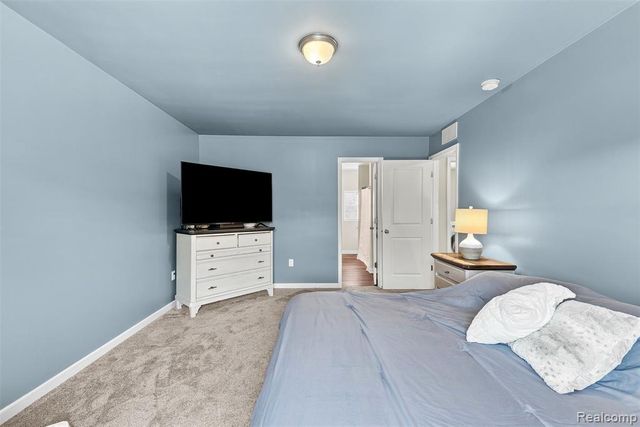 435 Old Farm Lane, Lapeer, MI 48446