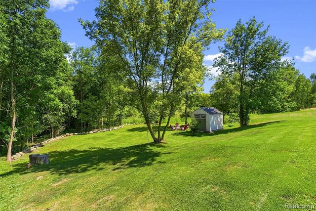 435 Old Farm Lane, Lapeer, MI 48446