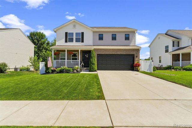 435 Old Farm Lane, Lapeer, MI 48446
