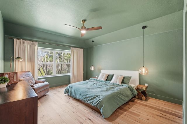 160 Pelican Cove Drive, Rockwall, TX 75087