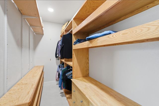 160 Pelican Cove Drive, Rockwall, TX 75087