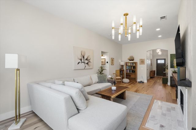 160 Pelican Cove Drive, Rockwall, TX 75087