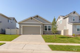 14661 Wing Spread Dr, Caldwell, ID 83607