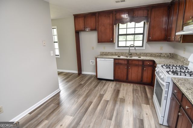 113 Meadowview Lane, Williamson, GA 30292