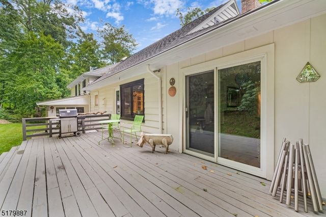 22 Arrowhead Rd, Morris Twp., NJ 07960