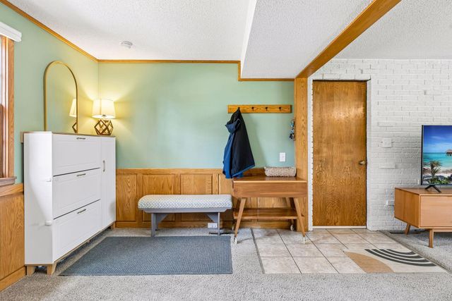 1210 Ottawa Avenue, West Saint Paul, MN 55118