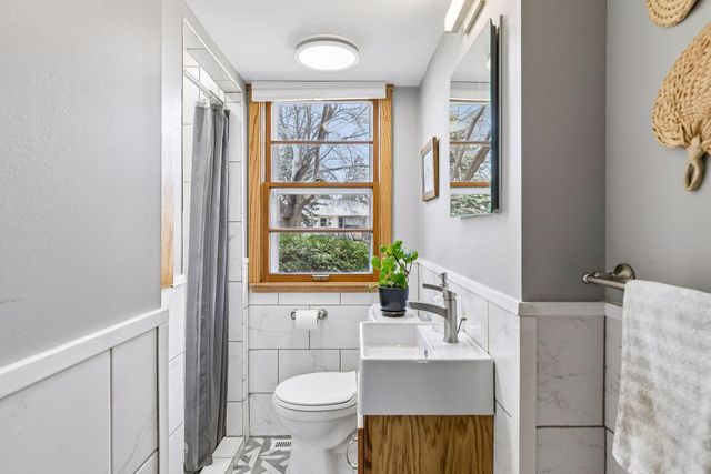 1210 Ottawa Avenue, West Saint Paul, MN 55118