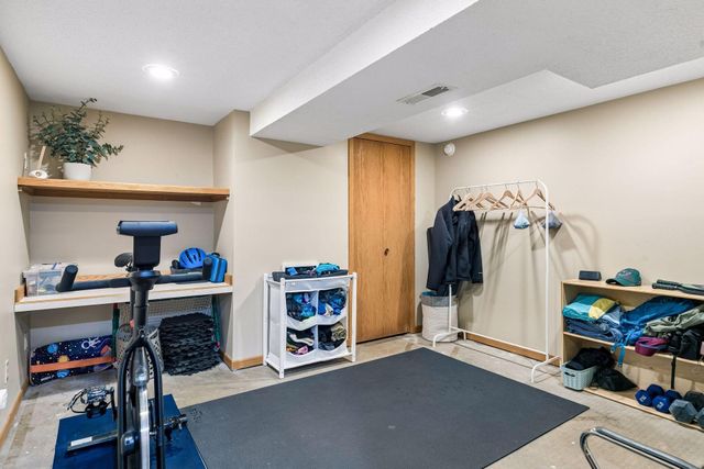 1210 Ottawa Avenue, West Saint Paul, MN 55118