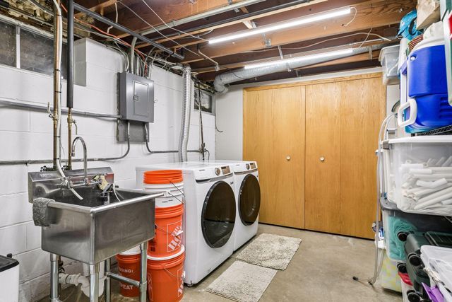 1210 Ottawa Avenue, West Saint Paul, MN 55118