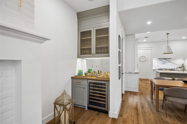 2031 Sheridan Street A, Houston, TX 77030