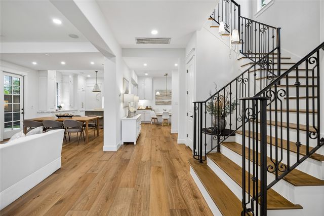 2031 Sheridan Street A, Houston, TX 77030