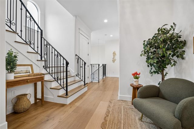 2031 Sheridan Street A, Houston, TX 77030