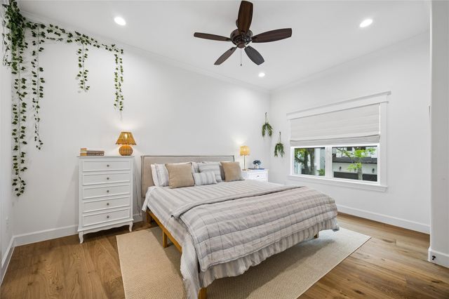 2031 Sheridan Street A, Houston, TX 77030
