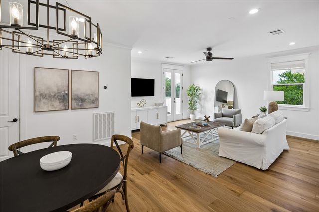2031 Sheridan Street A, Houston, TX 77030