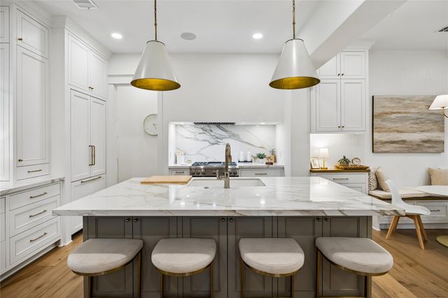 2031 Sheridan Street A, Houston, TX 77030