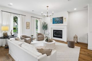 2031 Sheridan Street A, Houston, TX 77030