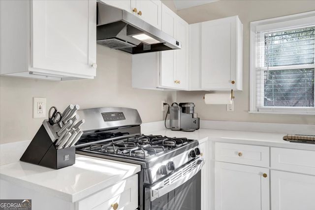 752 Stone Breeze Lane, Stone Mountain, GA 30087