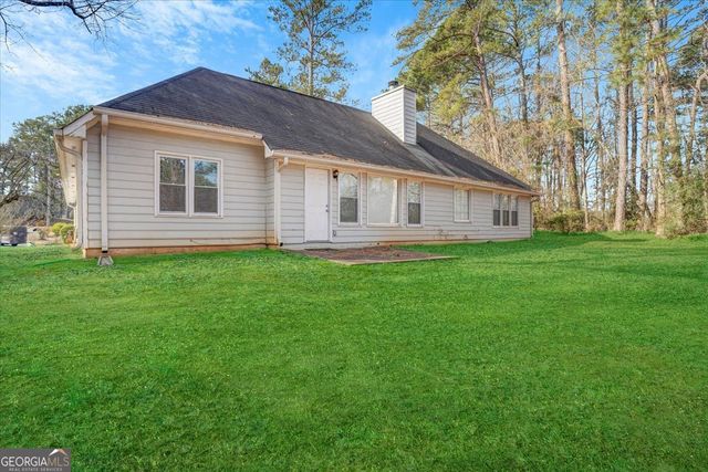 752 Stone Breeze Lane, Stone Mountain, GA 30087