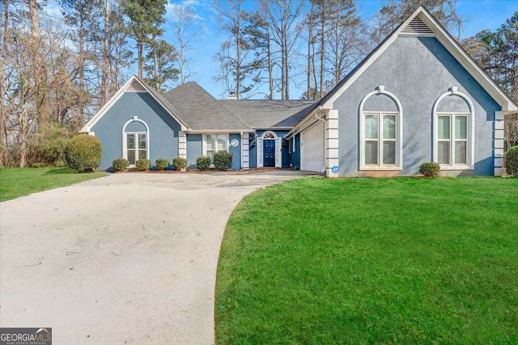 752 Stone Breeze Lane, Stone Mountain, GA 30087