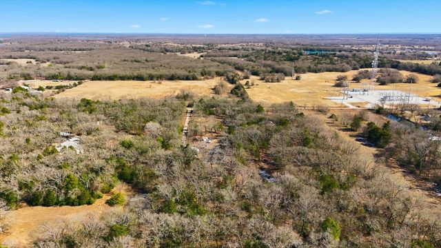 18743 Barnes Lane, Terrell, TX 75161