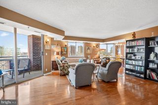 5809 NICHOLSON LN #709, Rockville, MD 20852